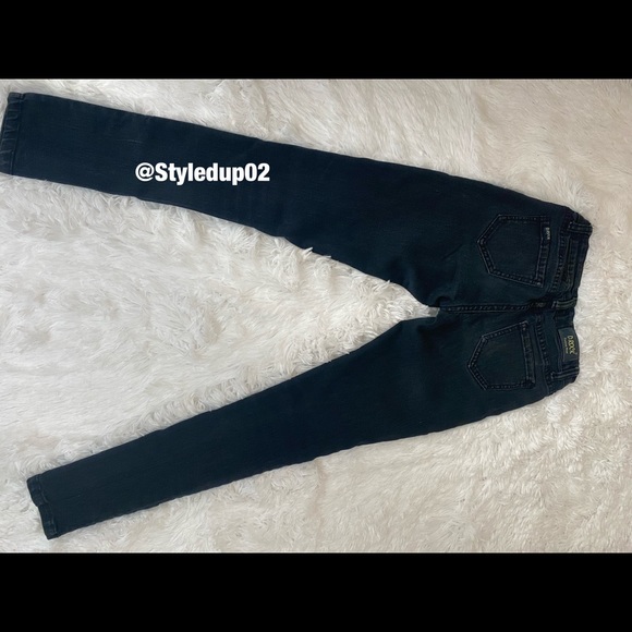 Long -Tight Black Jean - Picture 3 of 3